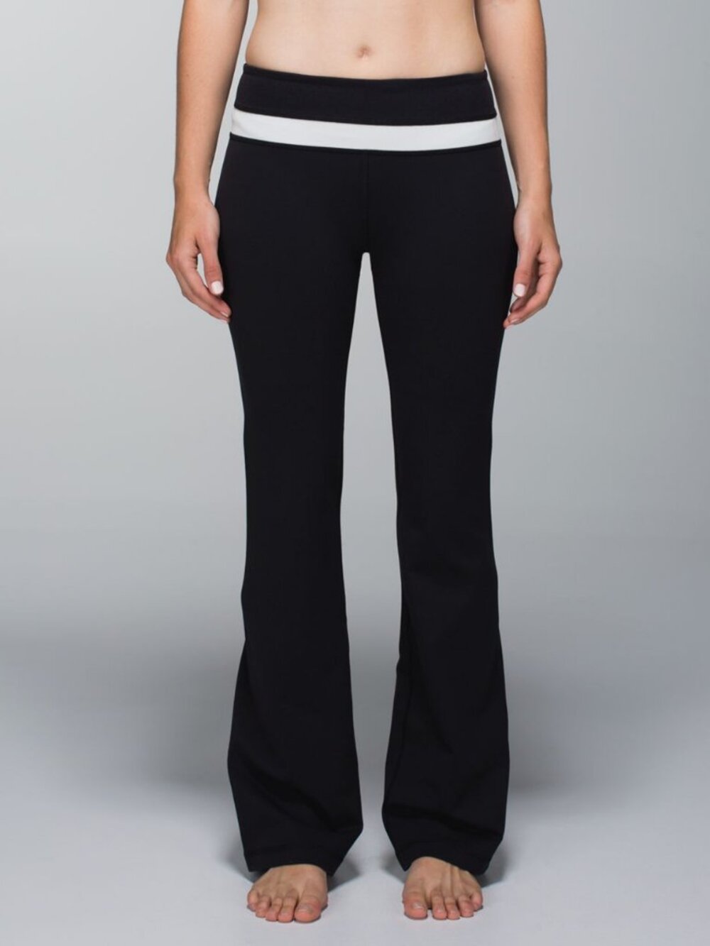 The Original Lululemon Groove Pant *Full-On Luon (Regular)